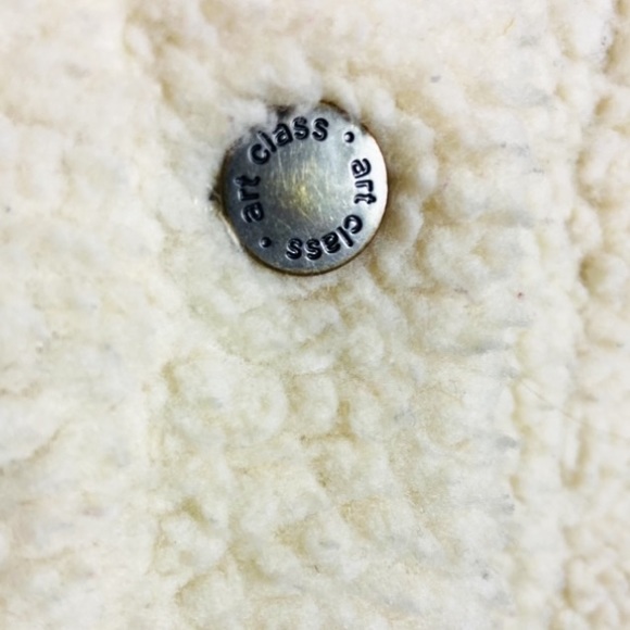 ART CLASS Sherpa Teddy Jean Style Jacket Ivory Colored Button Closure Size M 7/8 - Picture 6 of 6
